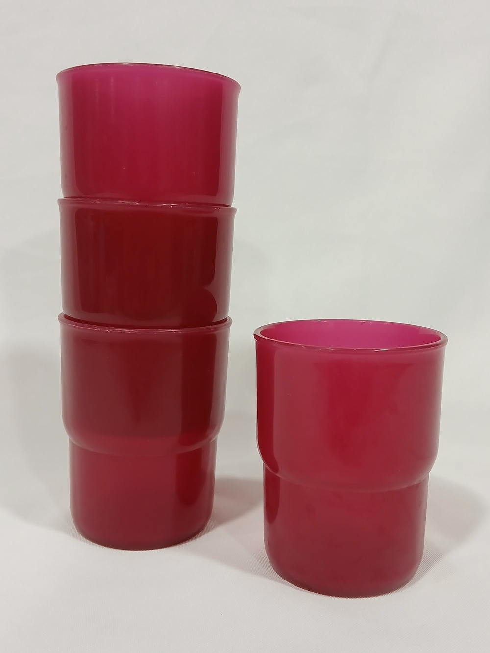Vintage Tupperware #3090 Stackable 8 oz Tumblers Cups Red Plum Set Lot of 4 USA